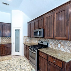 25006 Wintergreen Dr 6